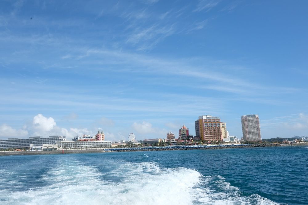 沖縄ホエールウオッチングツアー