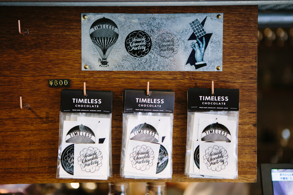 TIMELESSのステッカー