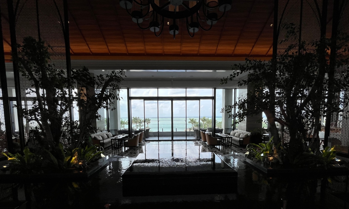 琉球ホテル＆リゾート 名城ビーチの「THE LOUNGE」